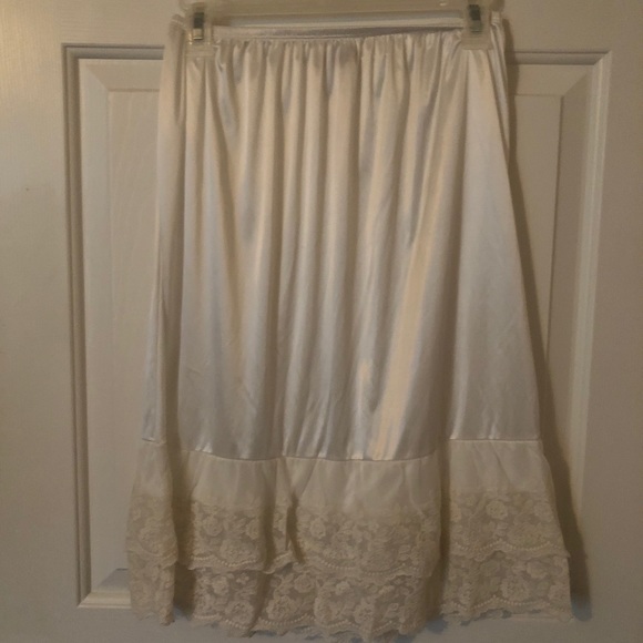 melody Other - 👑Lacy slip👑